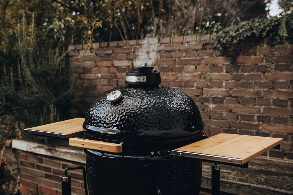 Kamado Monolith Básica Negra Con Pies 8 Kamado Monolith Básica Negra Con Pies - Imagen 8